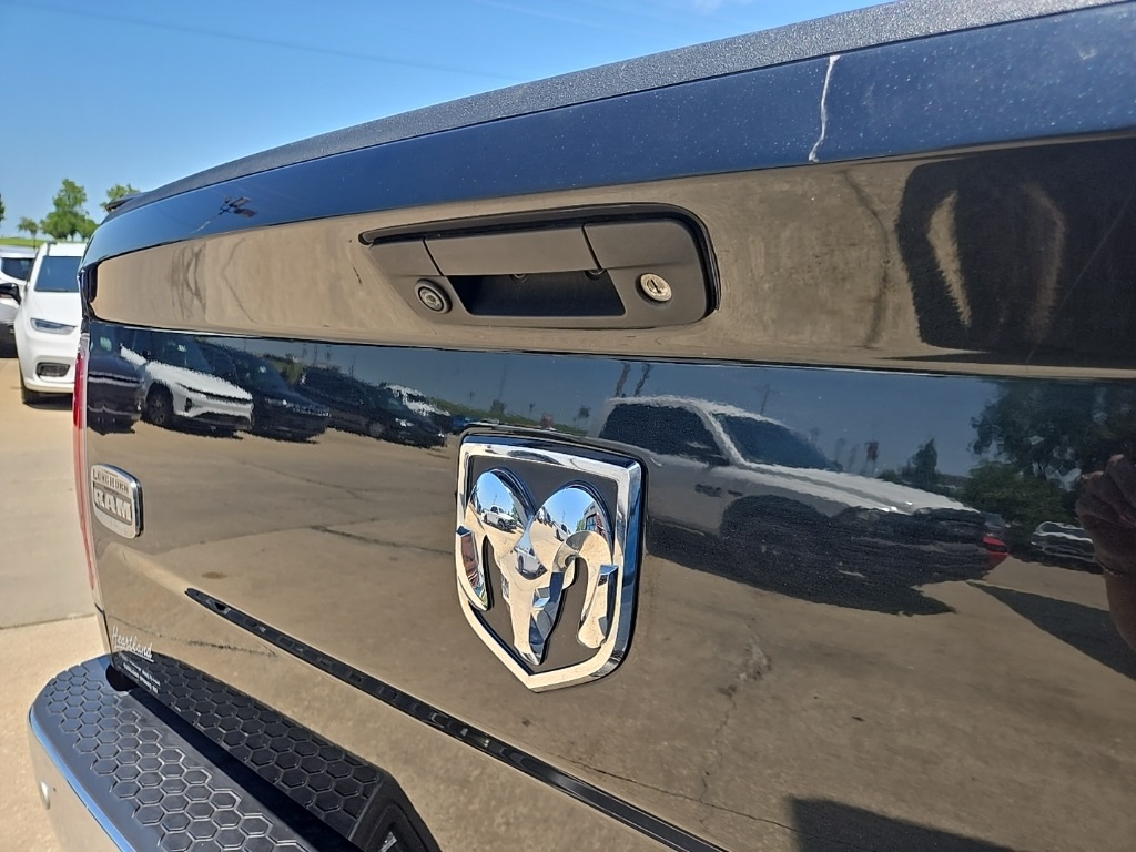 2017 Ram 1500 Laramie photo 26