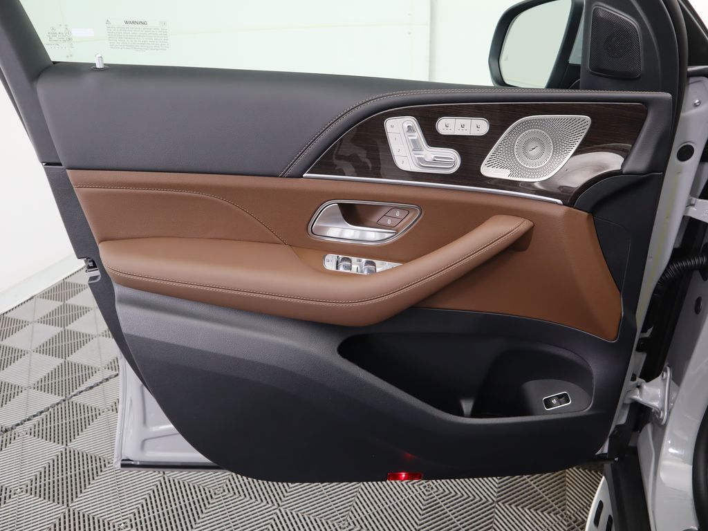 2026 Mercedes Benz GLE 53 AMG 4MATIC photo 24
