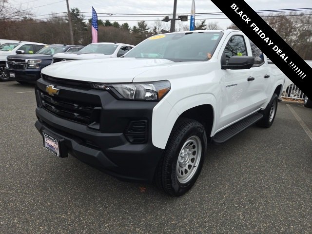 2024 Chevrolet Colorado Work Truck photo 3