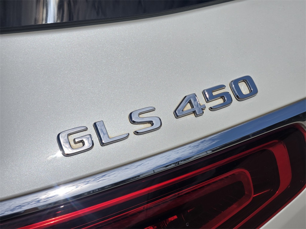 2022 Mercedes Benz GLS 450 4MATIC photo 11