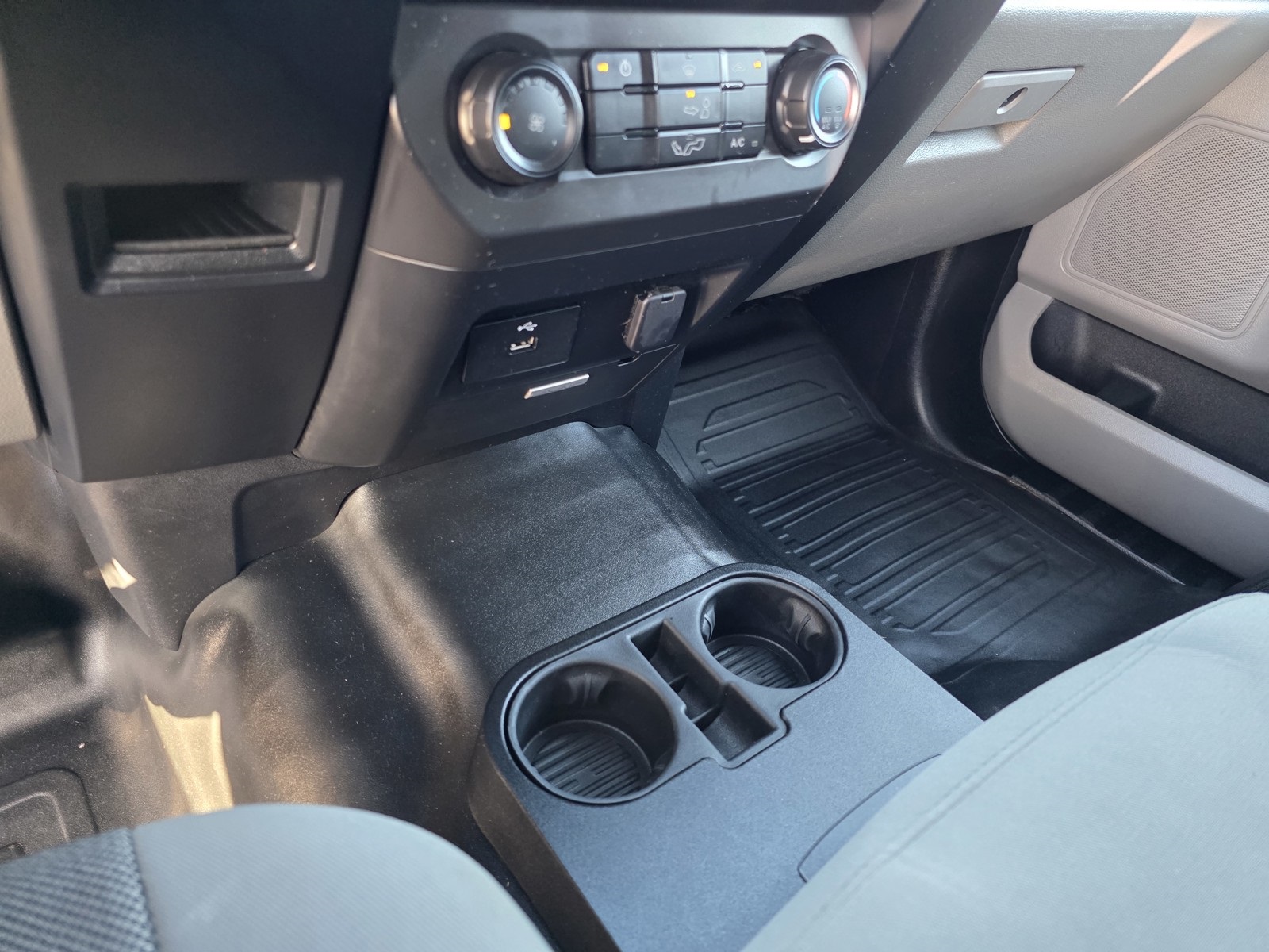 2018 Ford F-150 XL photo 29