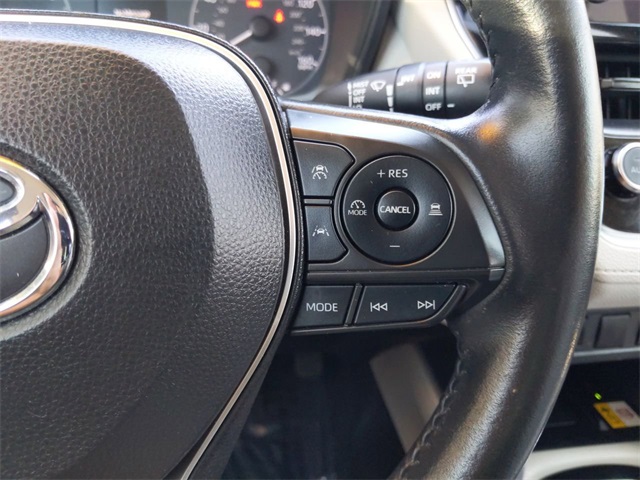 2023 Toyota Corolla Cross LE photo 23