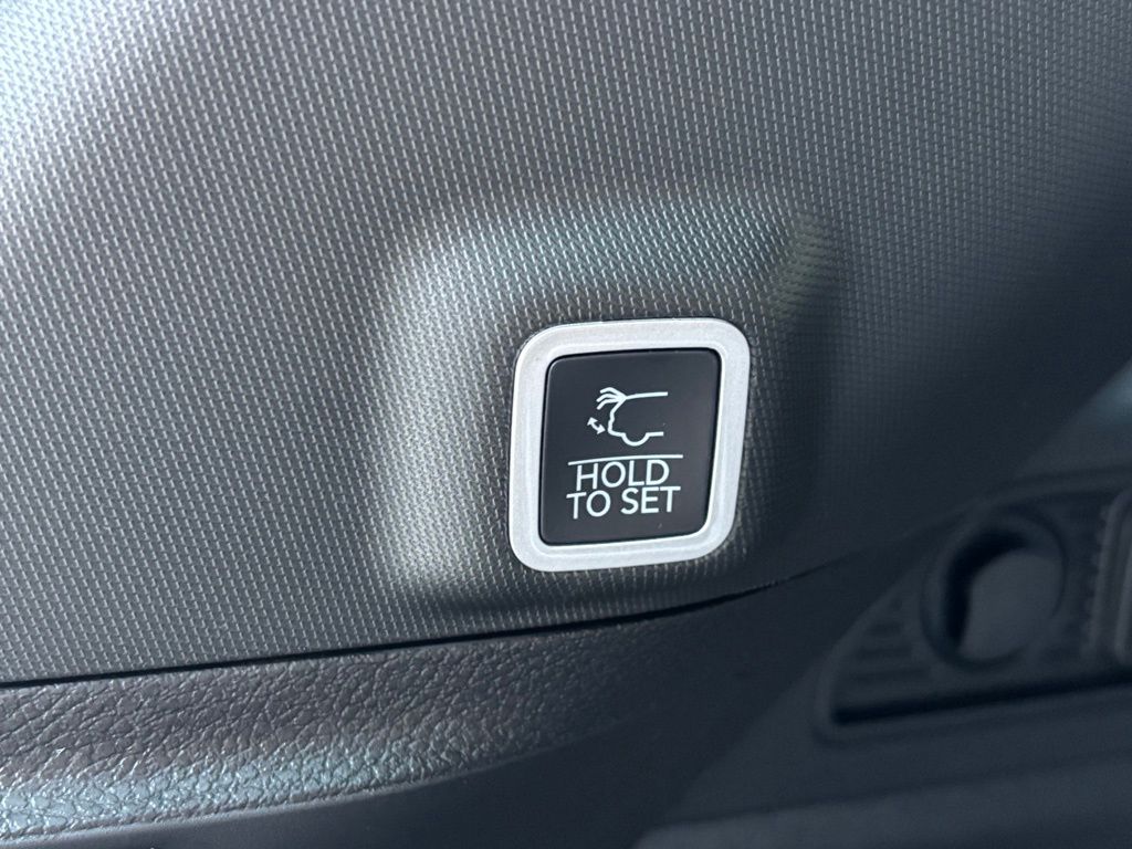2025 Jeep Grand Cherokee Altitude X photo 23
