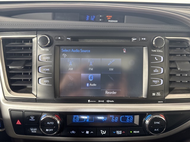 2018 Toyota Highlander XLE photo 14