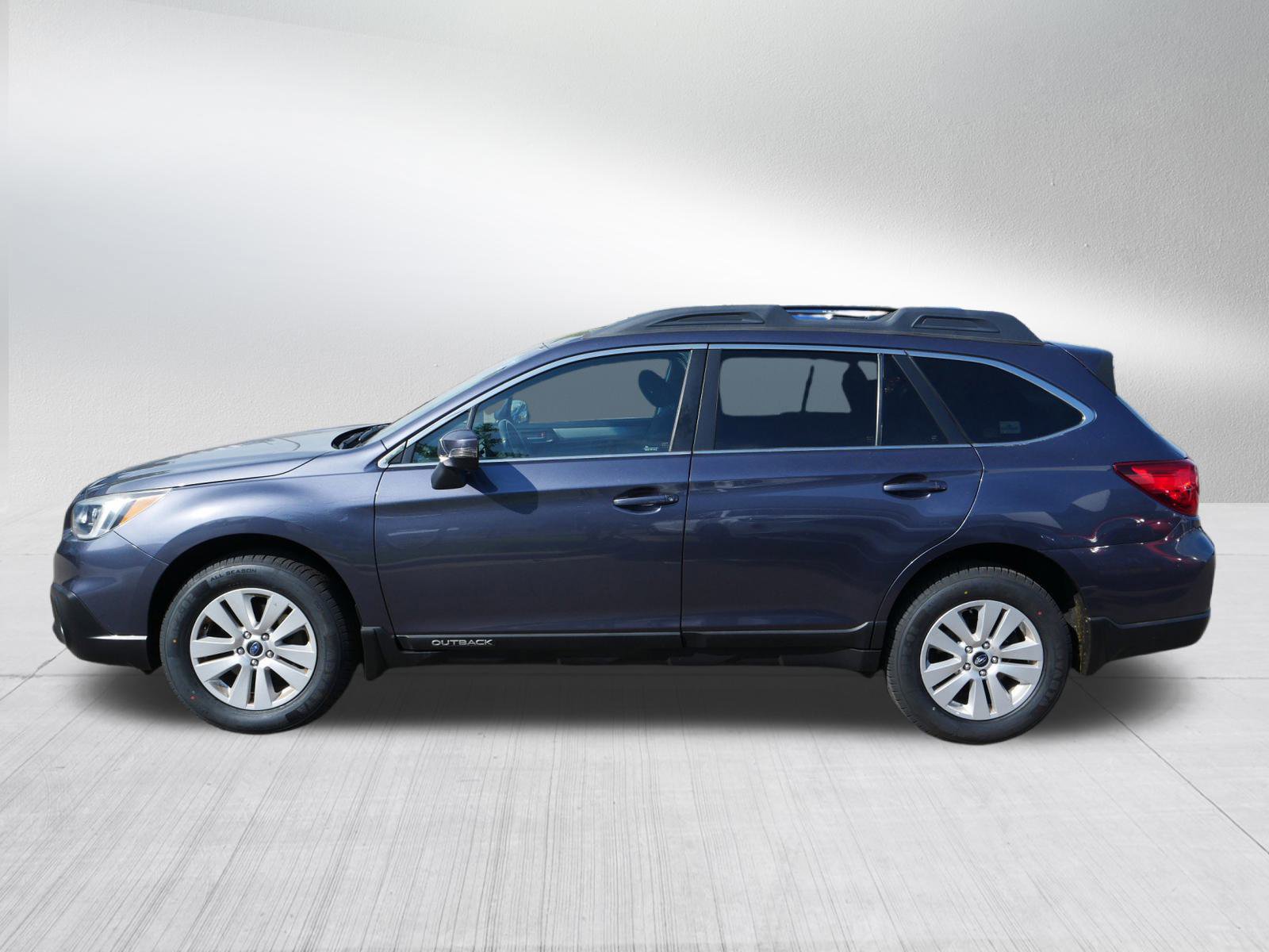 2015 Subaru Outback 2.5i Premium photo 4