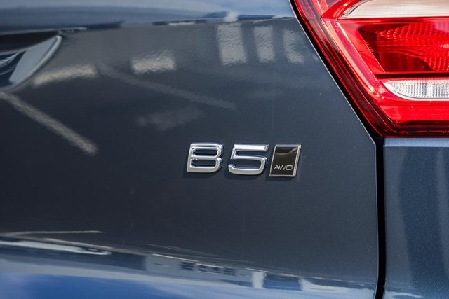 2026 Volvo XC40 AWD photo 3