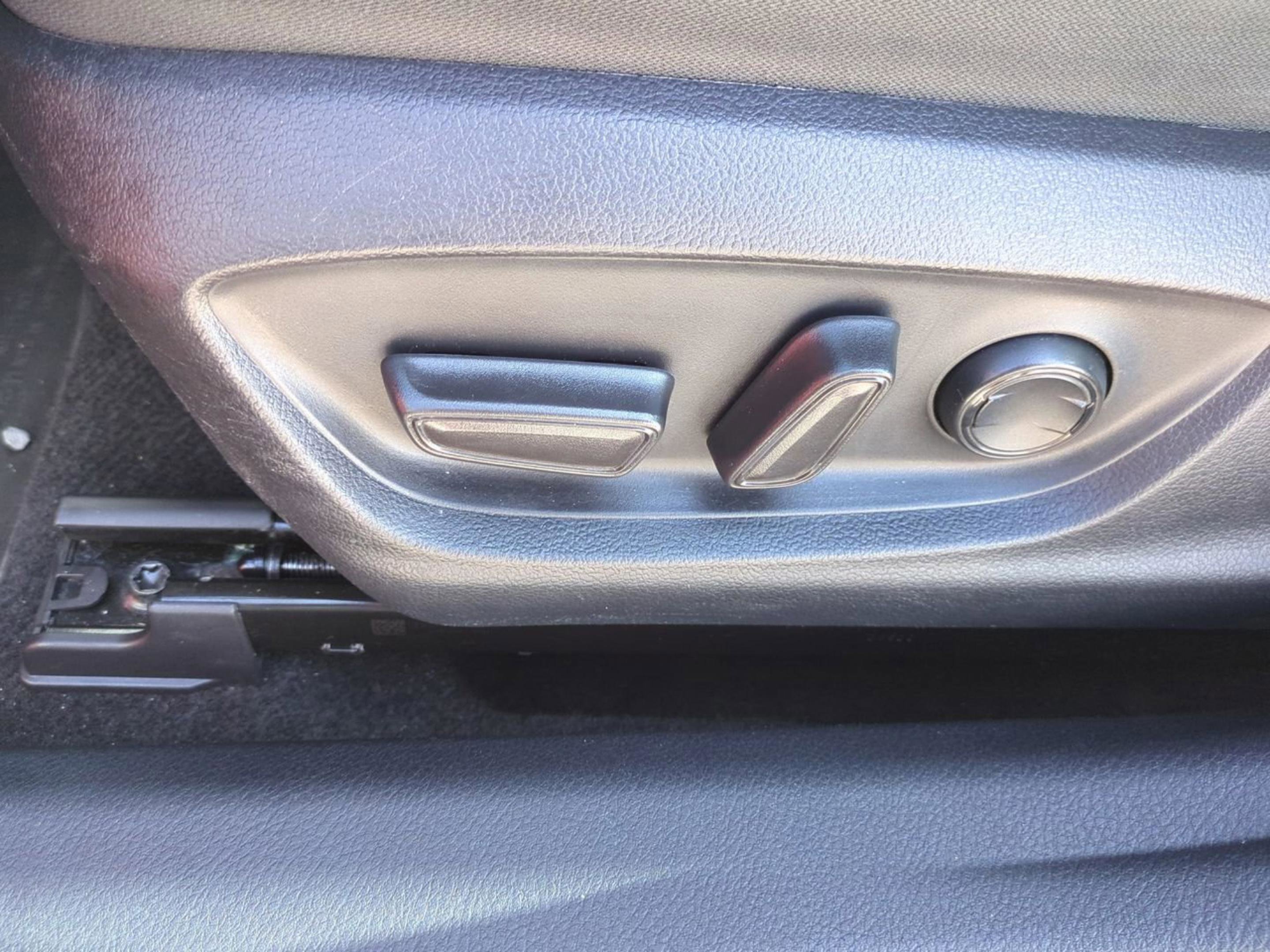 2024 Toyota Camry LE photo 19