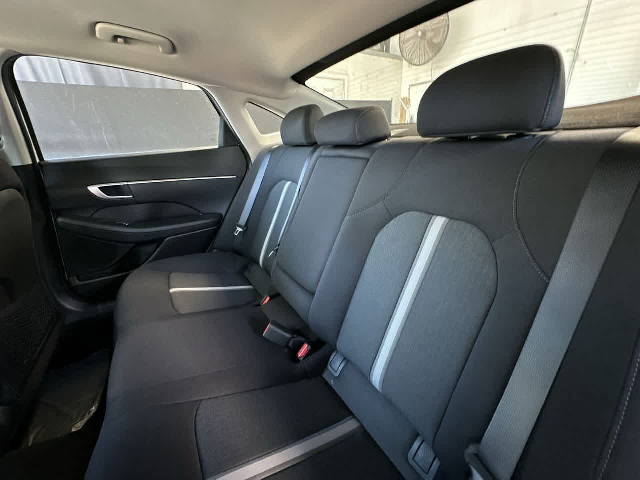 2025 Hyundai Sonata Hybrid SEL photo 21