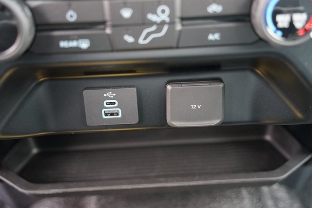 2023 FORD F-550 - Image 38