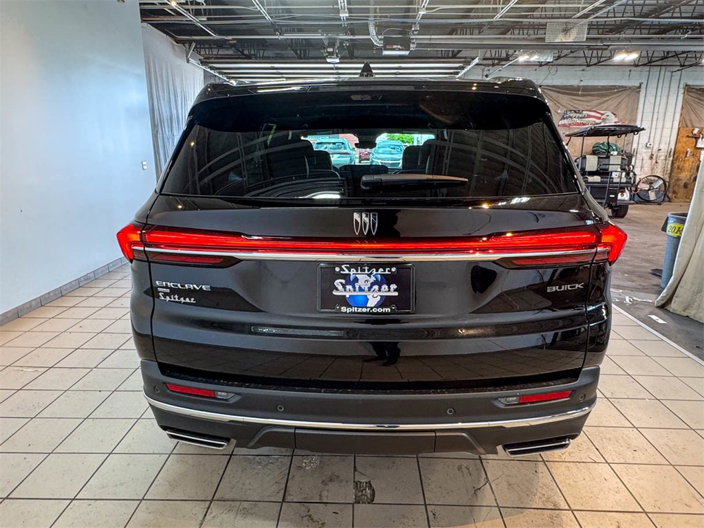 2026 Buick Enclave Preferred photo 3
