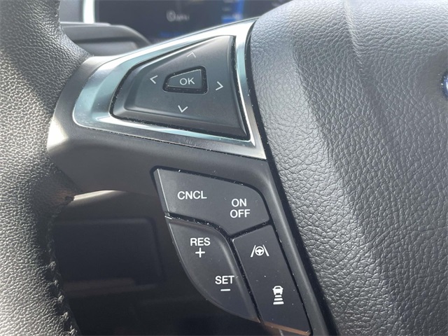 2021 Ford Edge Titanium photo 24