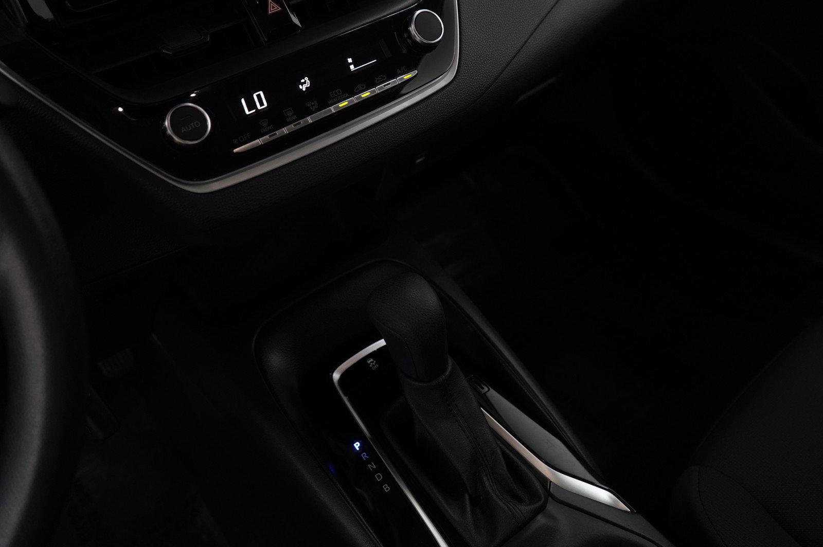2024 Toyota Corolla LE photo 24