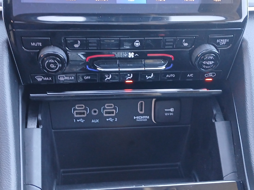 2023 Jeep Cherokee 4xe photo 14
