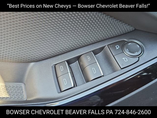 2026 Chevrolet Equinox RS photo 2