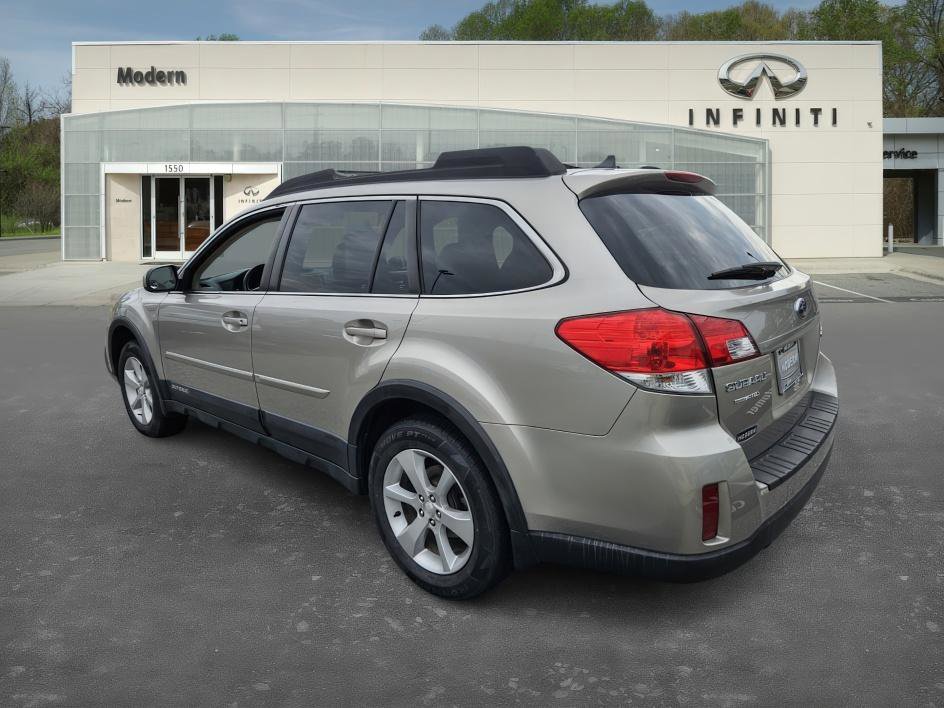 2014 Subaru Outback 2.5i Limited photo 3