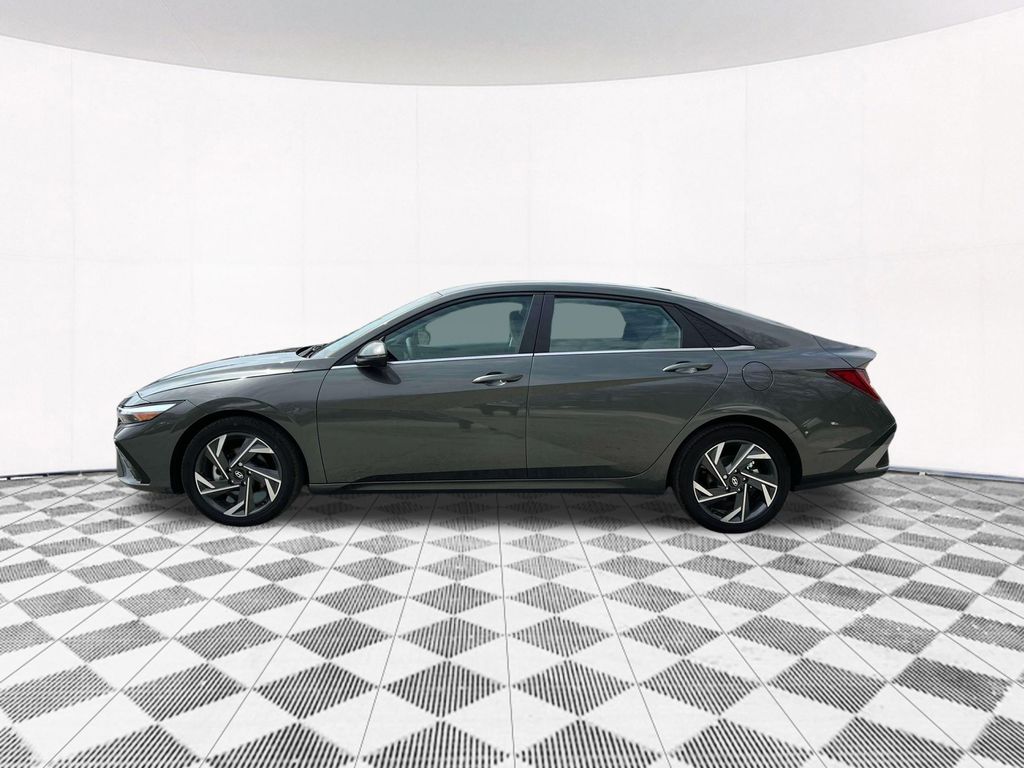 2025 Hyundai Elantra Hybrid Limited photo 2