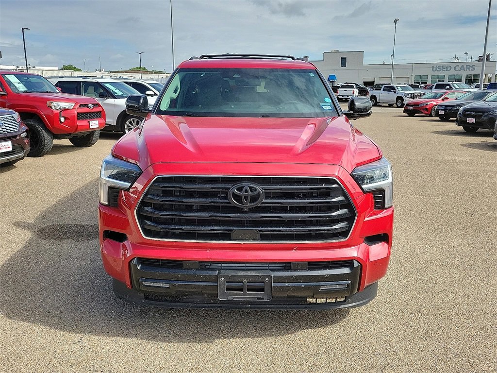 2024 Toyota Sequoia SR5 photo 3