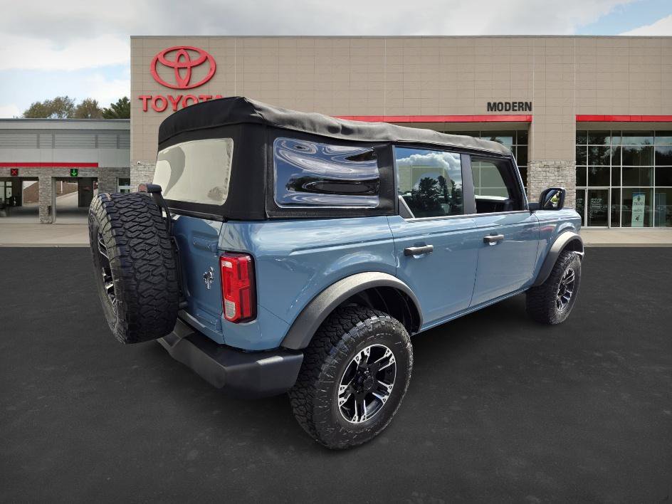 2022 Ford Bronco Base photo 4