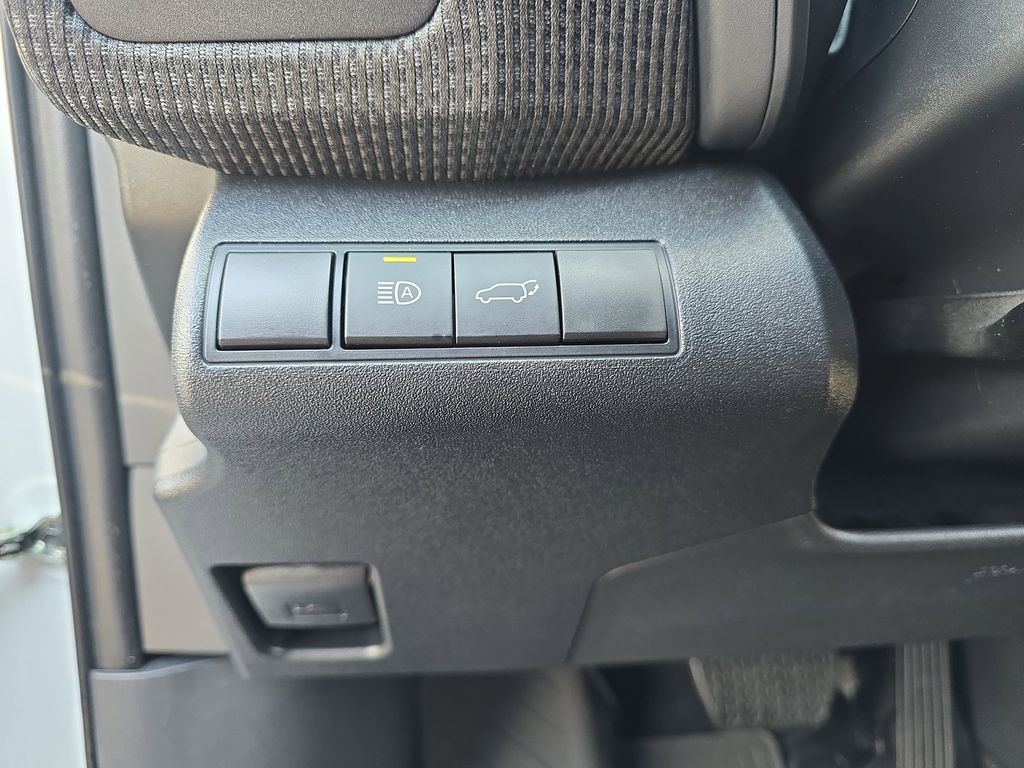 2024 Toyota bZ4X XLE photo 25