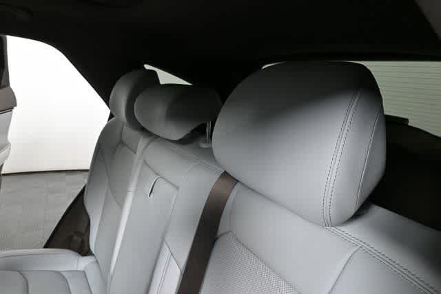 2026 Genesis GV70 2.5T Advanced photo 28