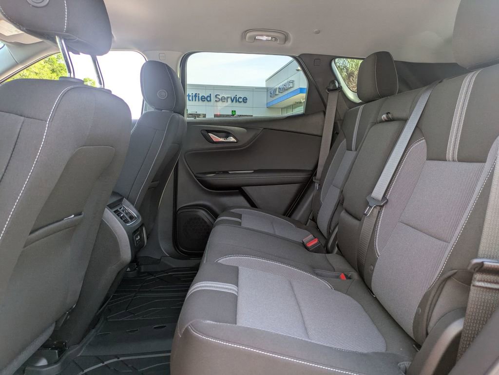 2025 Chevrolet Blazer 2LT photo 18