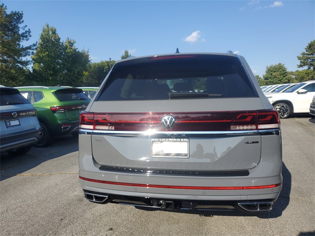 2026 Volkswagen Atlas SEL Premium R-Line photo 3