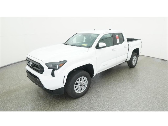 2025 Toyota Tacoma SR5's photo