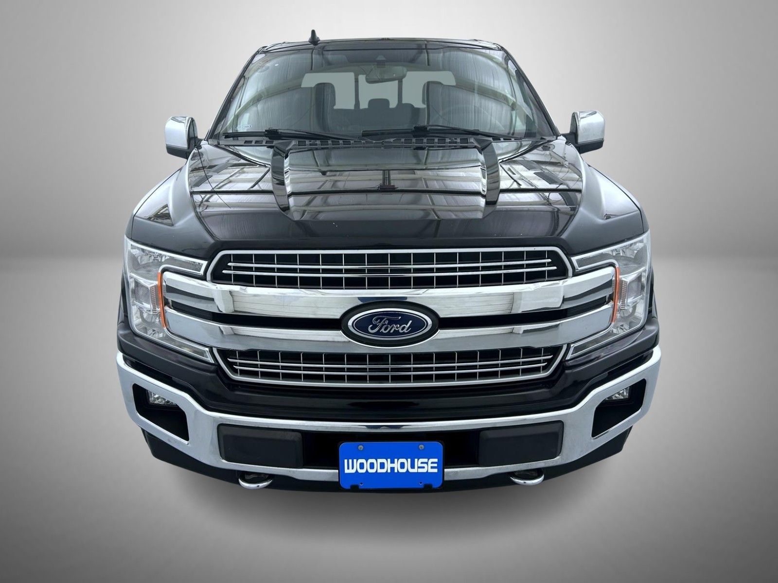 2019 Ford F-150 Lariat photo 2