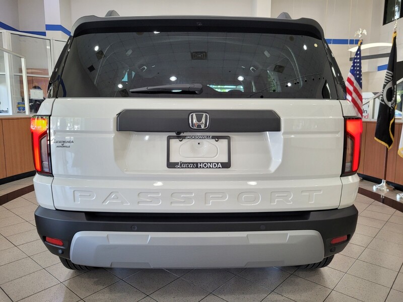 2026 Honda Passport photo 3