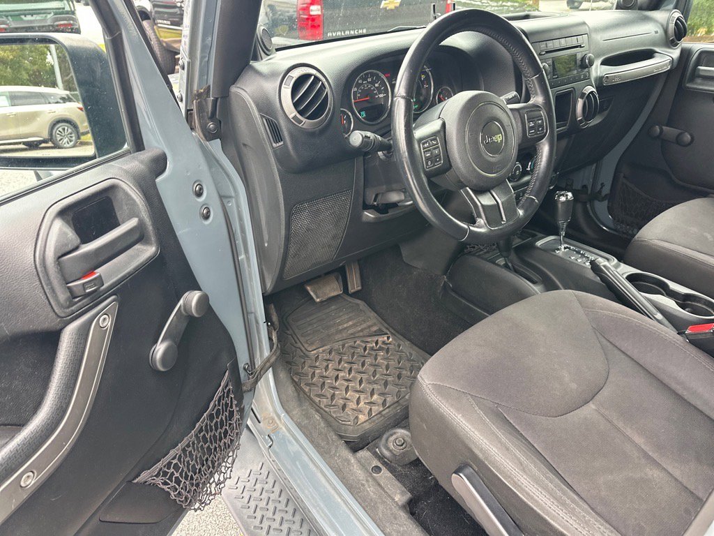 2014 Jeep Wrangler Unlimited Sport photo 5