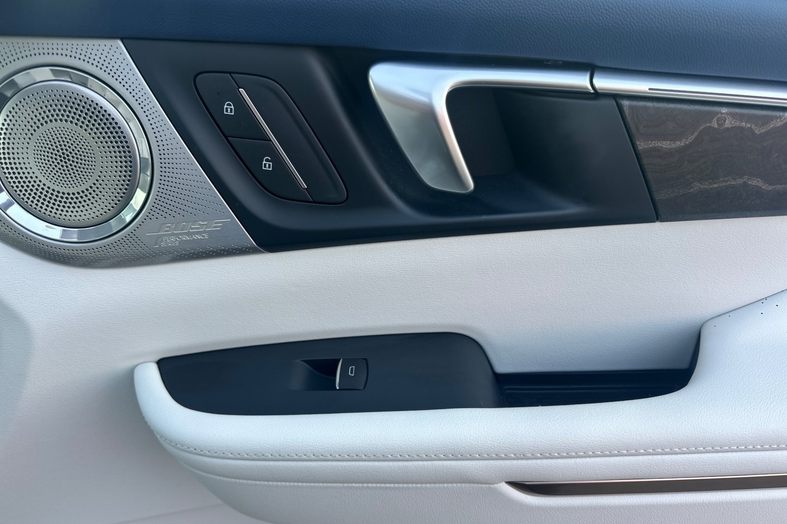 2025 Buick Enclave Avenir photo 22