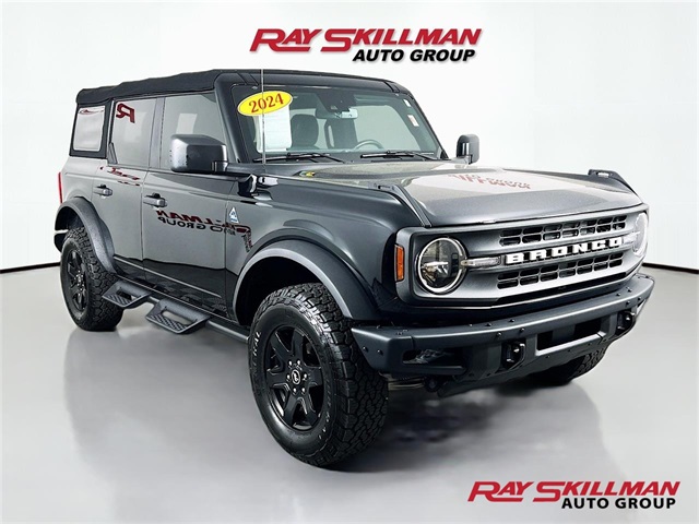 2024 Ford Bronco 4-Door Black Diamond's photo