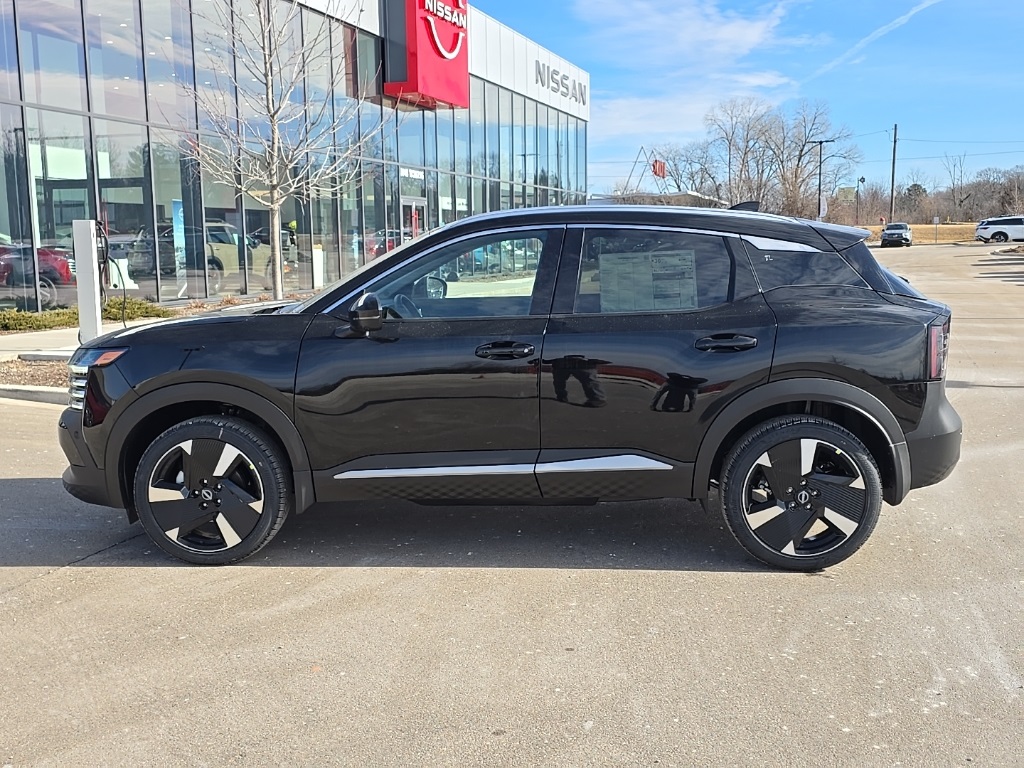 2025 Nissan Kicks SR photo 3