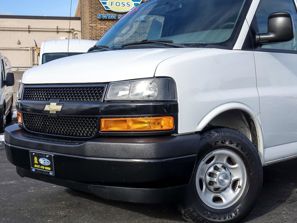 2018 CHEVROLET EXPRESS - Image 2