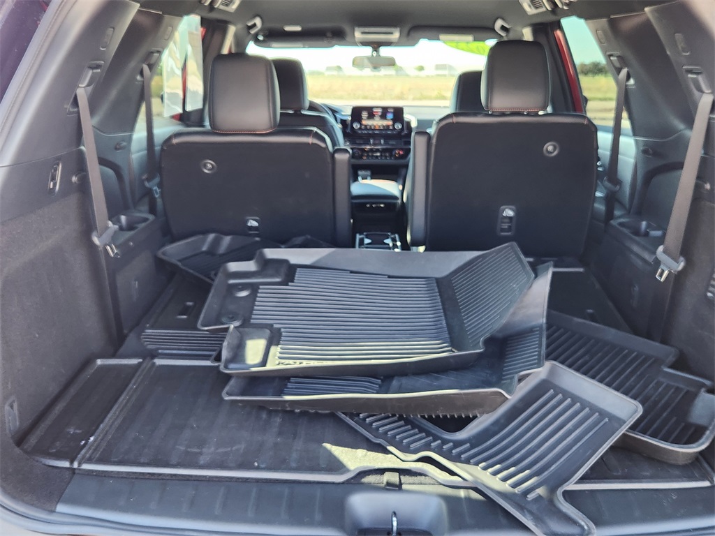 2023 Nissan Pathfinder Rock Creek photo 11