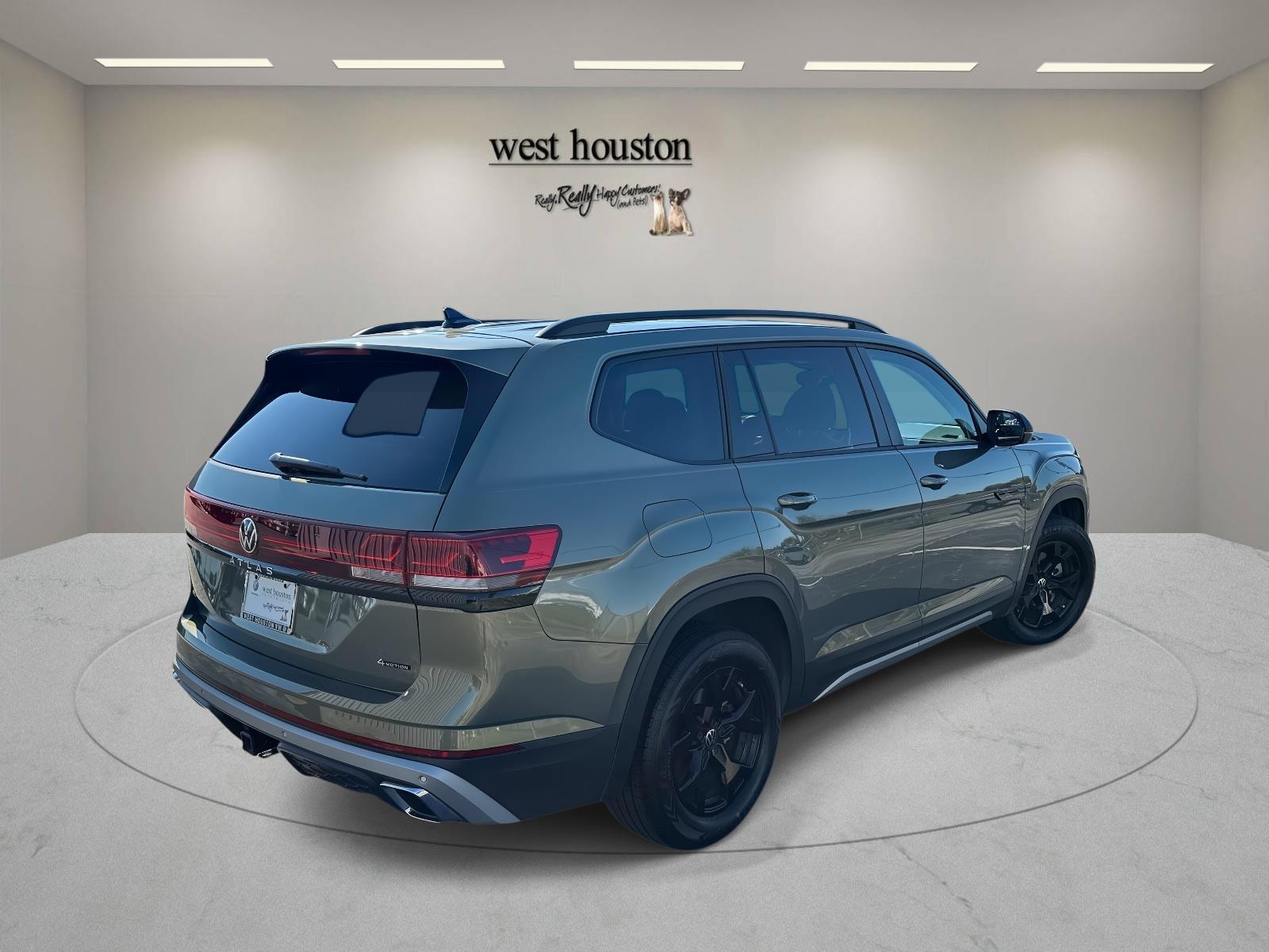 2024 Volkswagen Atlas Peak Edition SE Technology photo 3