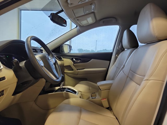 2016 Nissan Rogue S photo 15
