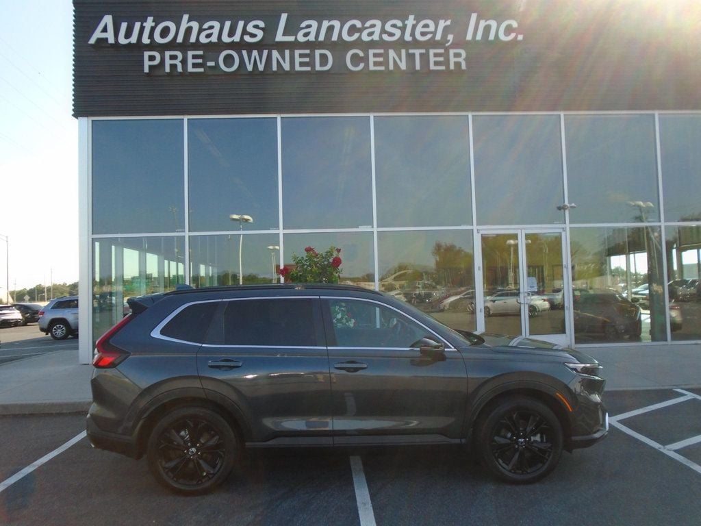 2023 Honda CR-V Sport Touring's photo