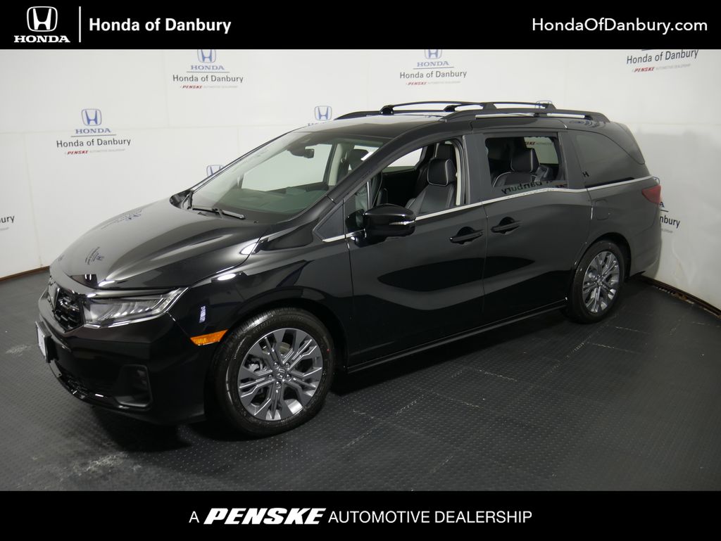 2026 Honda Odyssey Touring's photo