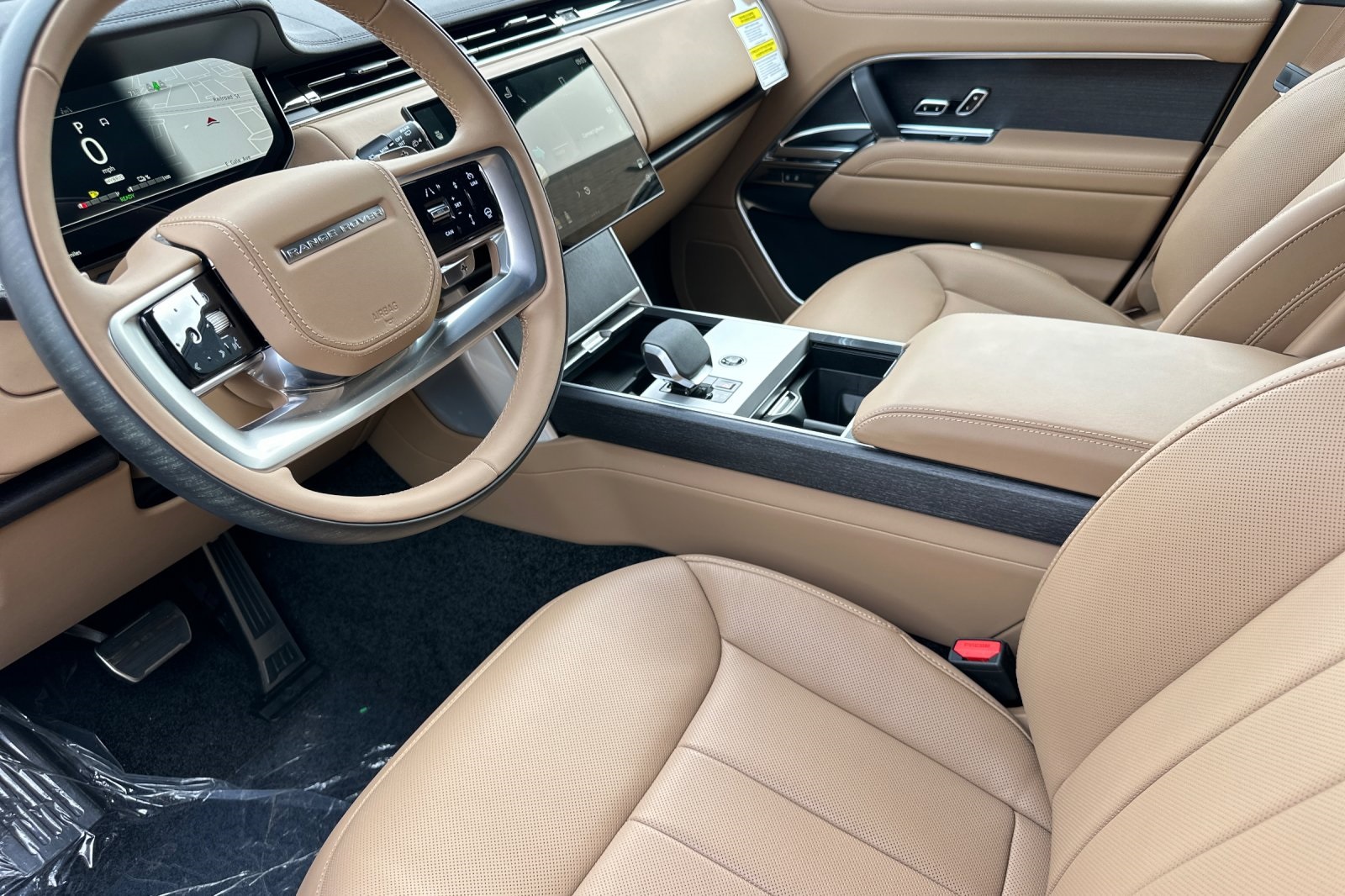 2025 Land Rover Range Rover SE photo 8