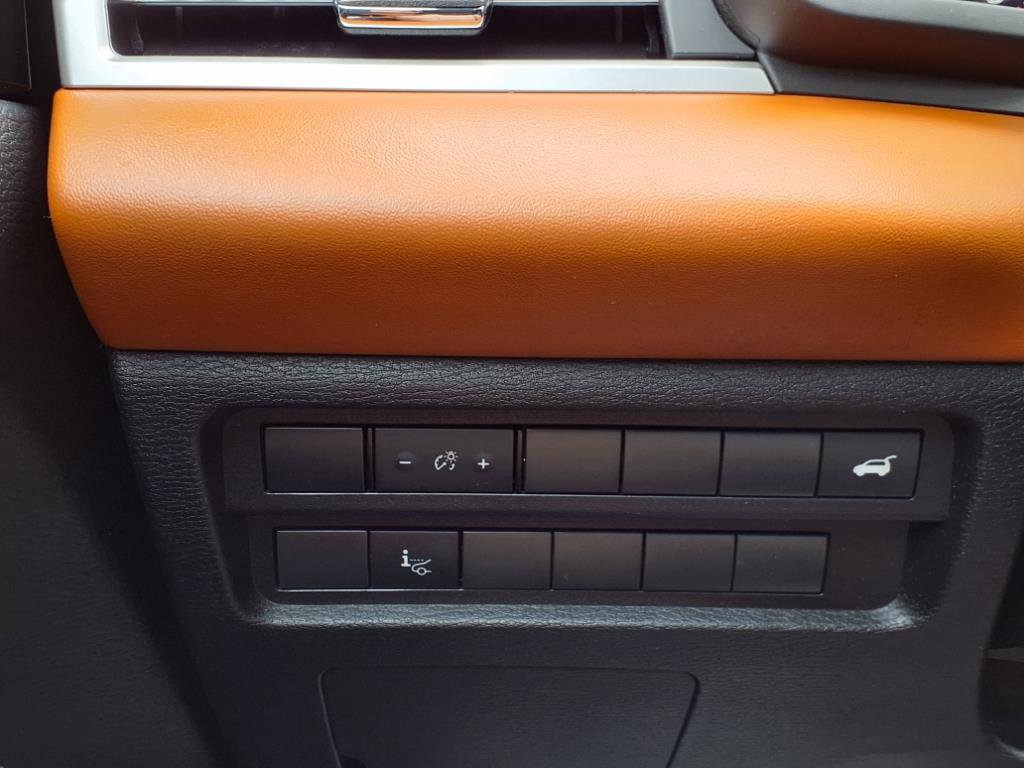 2023 Mitsubishi Outlander SEL photo 29
