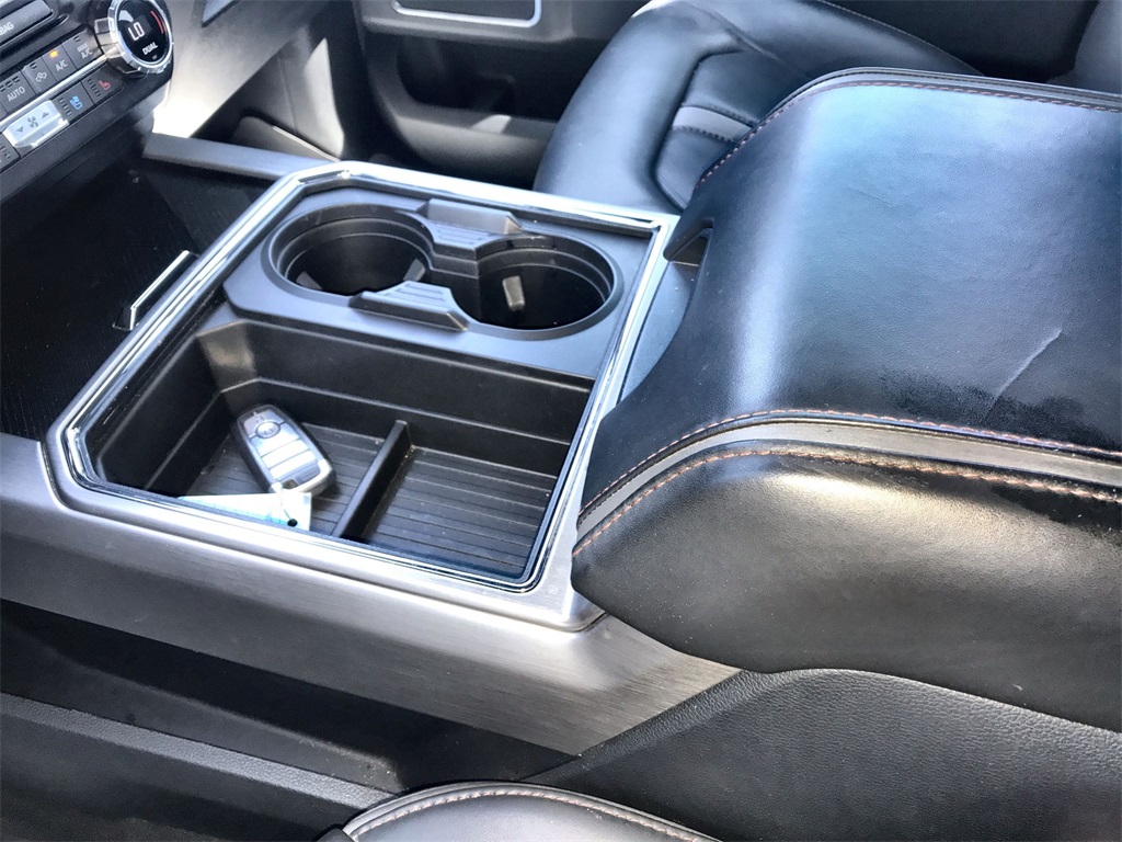 2022 Ford F-350 photo 19