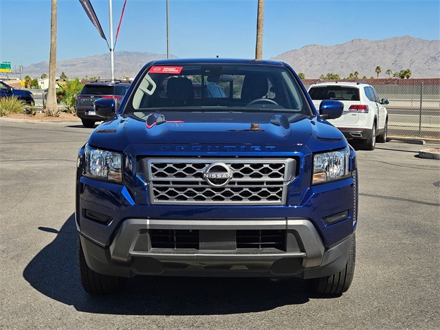 2022 Nissan Frontier Crew Cab photo 4