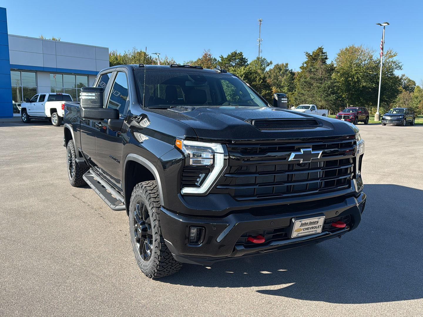 2026 Chevrolet Silverado 2500HD LT photo 2