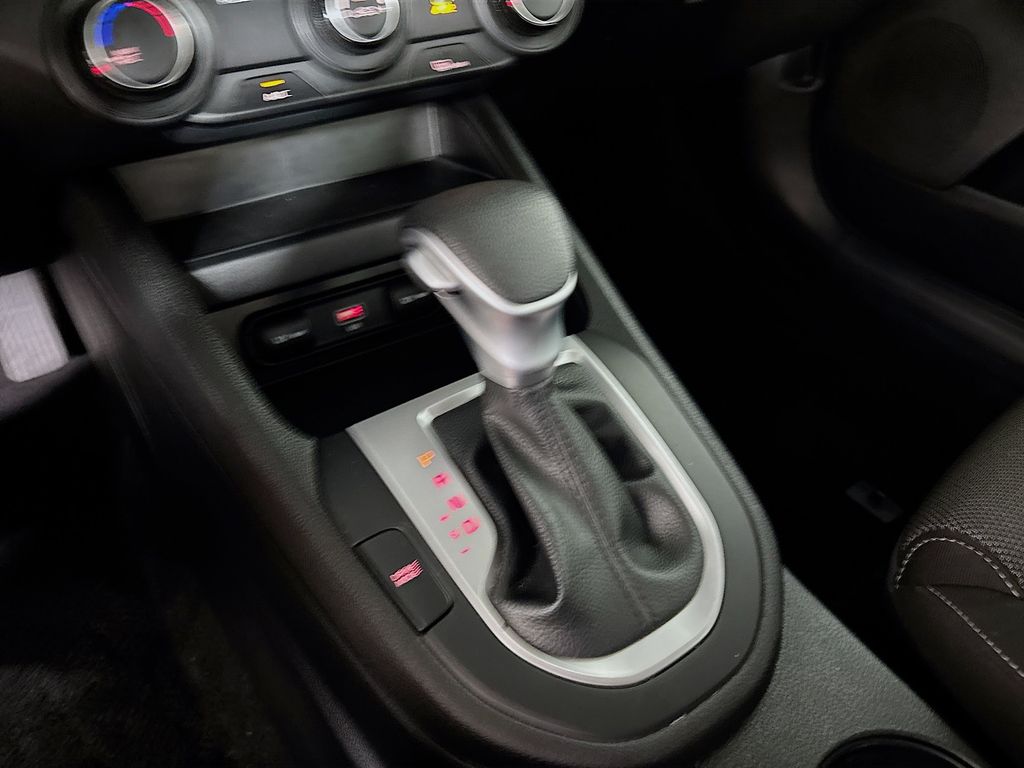 2023 Kia Forte LXS photo 16
