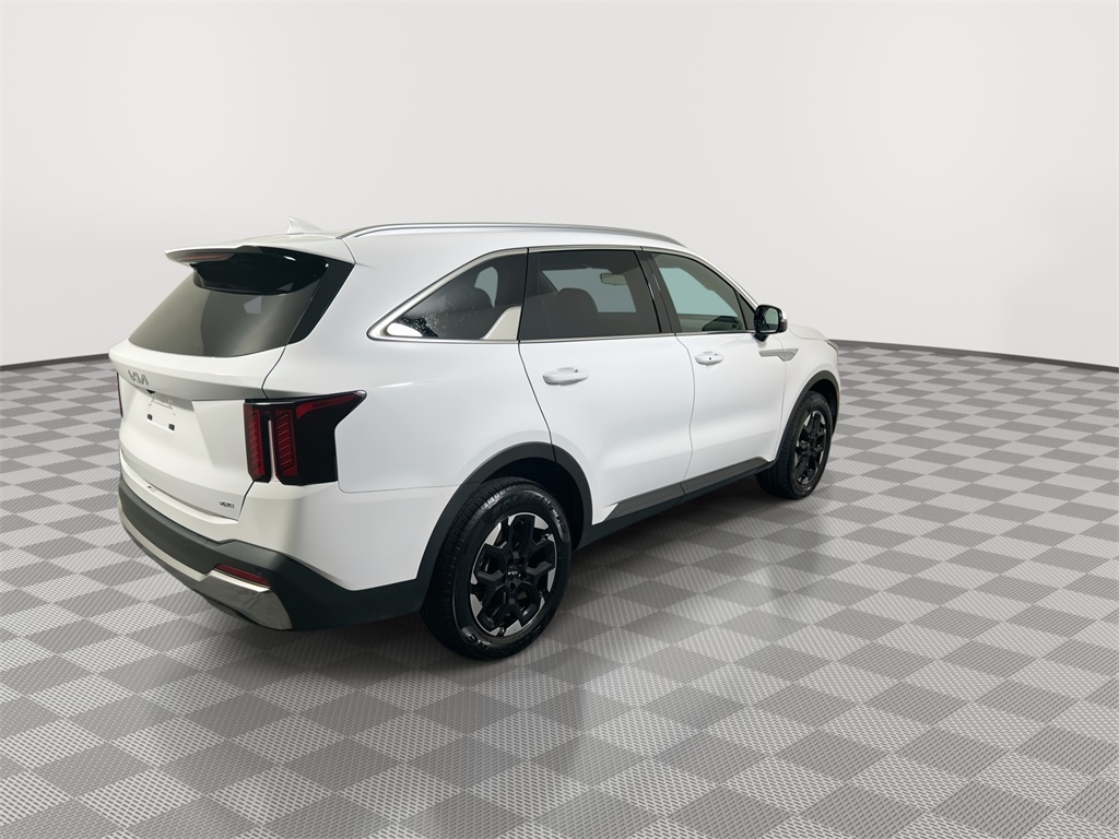 2024 Kia Sorento S photo 8