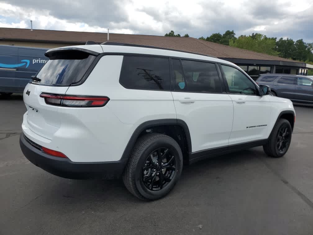 2025 Jeep Grand Cherokee Altitude X photo 5
