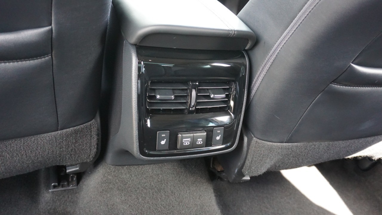 2021 Toyota Avalon Limited photo 31