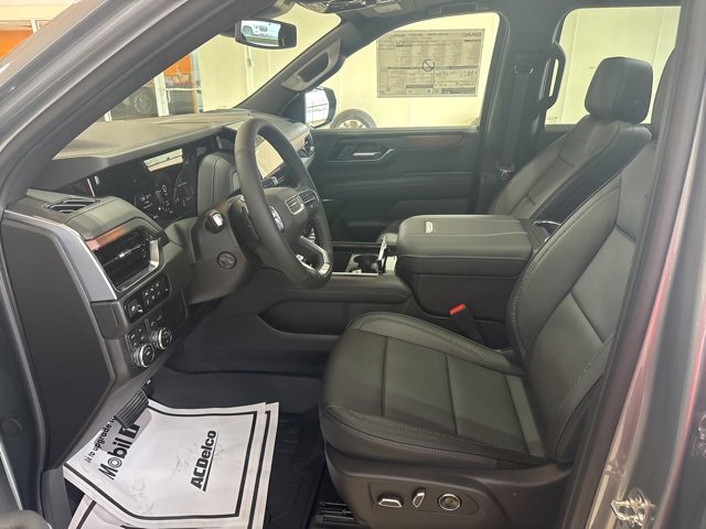 2026 Gmc Yukon XL Denali photo 2