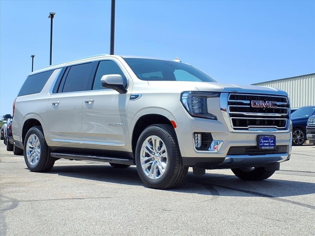 2021 GMC Yukon XL SLT's photo